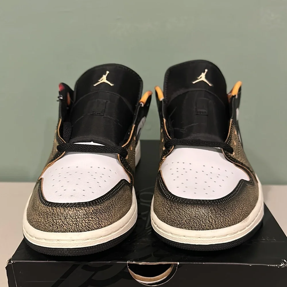 Jordan Low Top Sneakers in White, Black, Metallic Gold